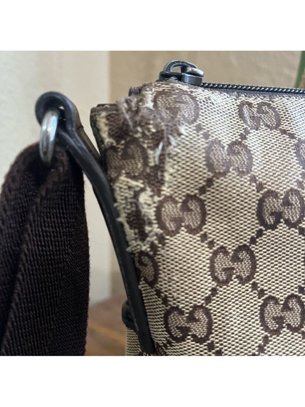 GUCCI MONOGRAM BROWN MESSENGER SLING BAG - Picture 8 of 16